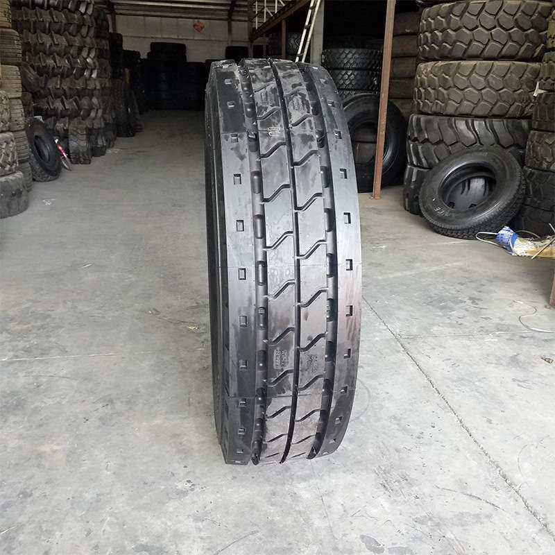 1600R25港口正面吊堆高机全钢丝真空工程机械耐磨轮胎