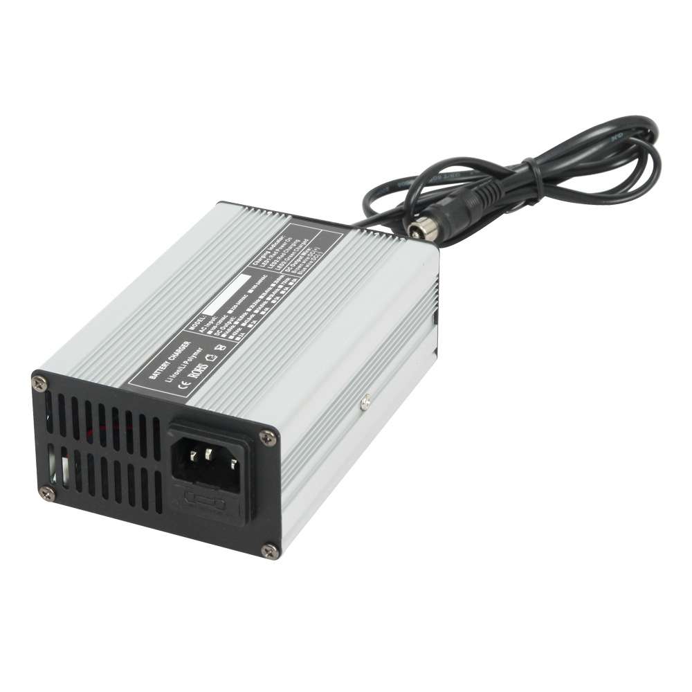 供应小功率电动设备 便携式12V5A48V2A高频电池充电器