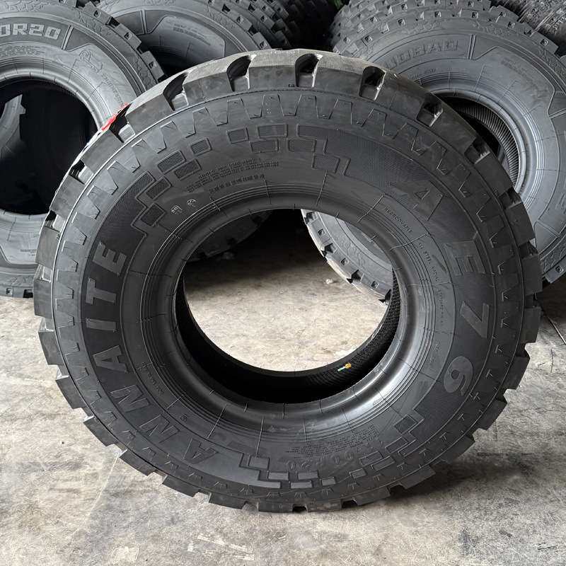 全钢大货车轮胎1100R20 矿山防爆耐磨加厚轮胎