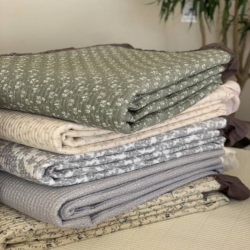 天丝棉印花花边夹棉绗缝床盖三件套高温砂洗防滑床单炕Z盖榻榻米