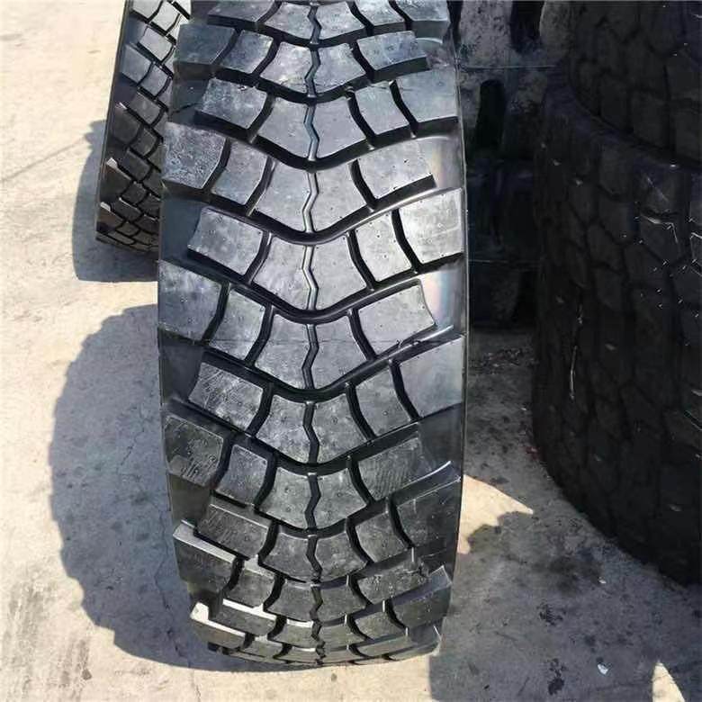 425/85R21 高品质越野轮胎卡车工程轮胎22层级现货工厂直发出厂价