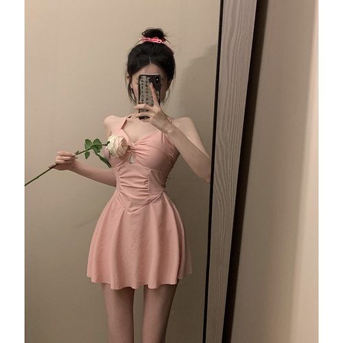 韩ins连体泳衣女高级感少女显瘦遮肚小胸夏网红纯欲度假沙滩泳装