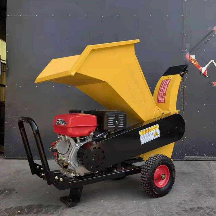 树枝粉碎机家用小型可移动式园林树枝打碎机加大进料口木材粉碎机