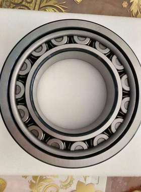 NU228ECM 替代进口质量可靠型号齐全价格美丽NJP3226X1火车轴承