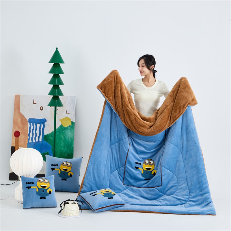 多功能加厚折叠抱枕被车t载腰靠坐垫办公室空调被沙发毯子午睡盖