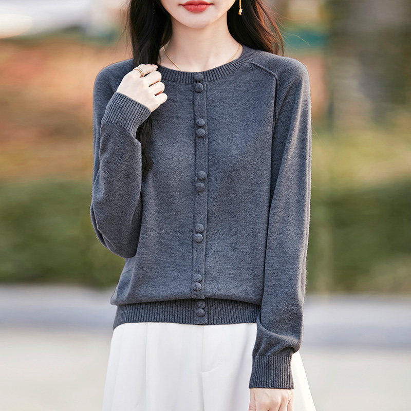 圆领针织衫女长袖上衣2025新款秋冬洋气内搭可外穿高级感打底毛衣,女装/女士精品,毛针织衫,淘宝优惠券,粉丝福利购,淘宝优惠卷