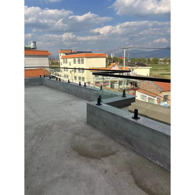 室外玻璃围栏阳i台楼梯露台扶手院子护栏白玻钢化德宏芒市七步楼