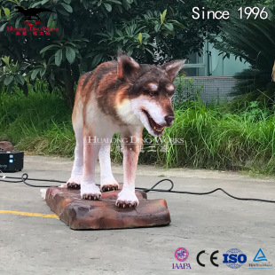 动物源头制作厂家 自贡仿真恐龙 仿真手工粘毛野狼模型 机械电动