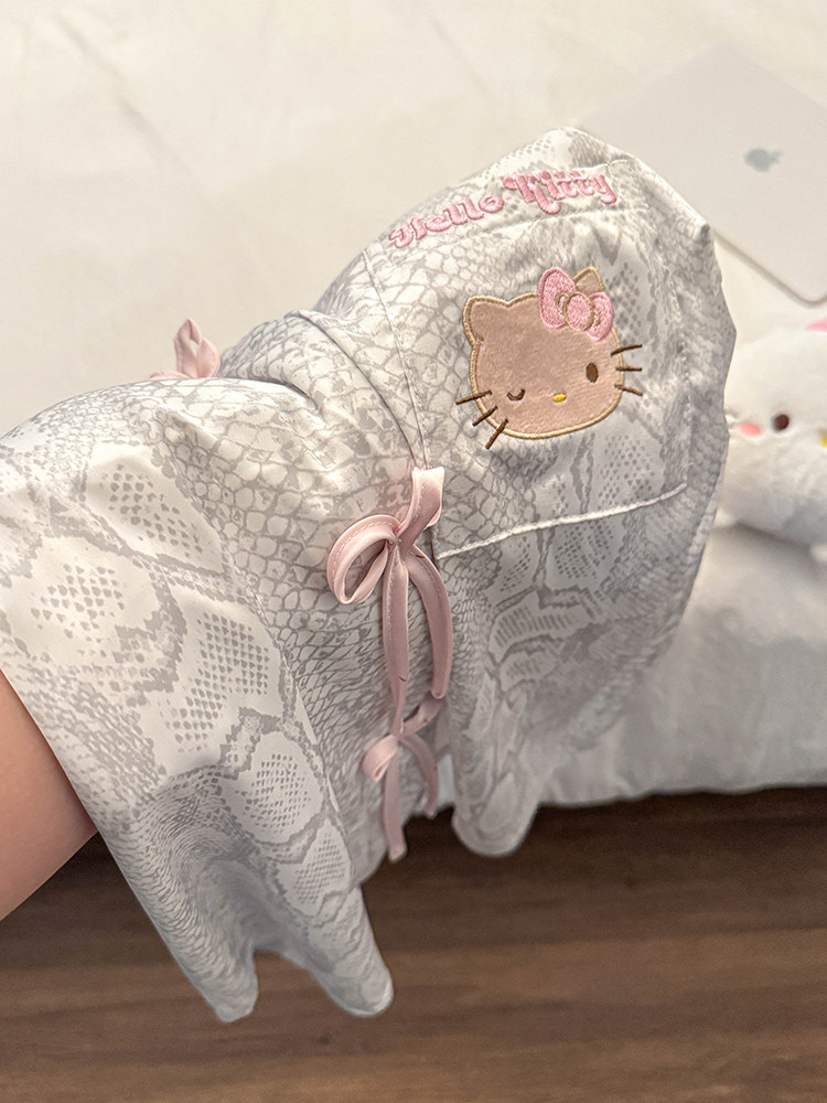 Новинка 2025 года, пижамы hellokitty, женские весенне-осенние пижамы из ледяного шелка с длинными рукавами, летние пижамы высокого класса для дома с короткими рукавами Изображение 1