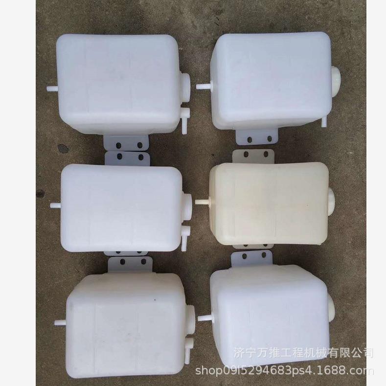 挖掘机配件PC200-8 PC300-8水箱盖20Y-03-22110