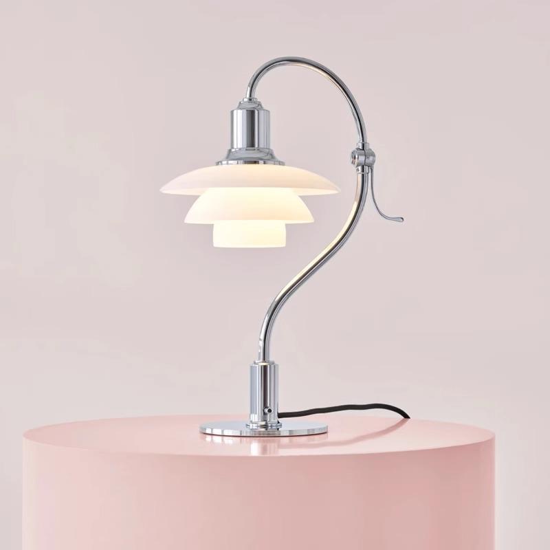 丹麦PH3/2简约现代客厅书桌北欧书房卧室床头氛围可调节玻璃台灯