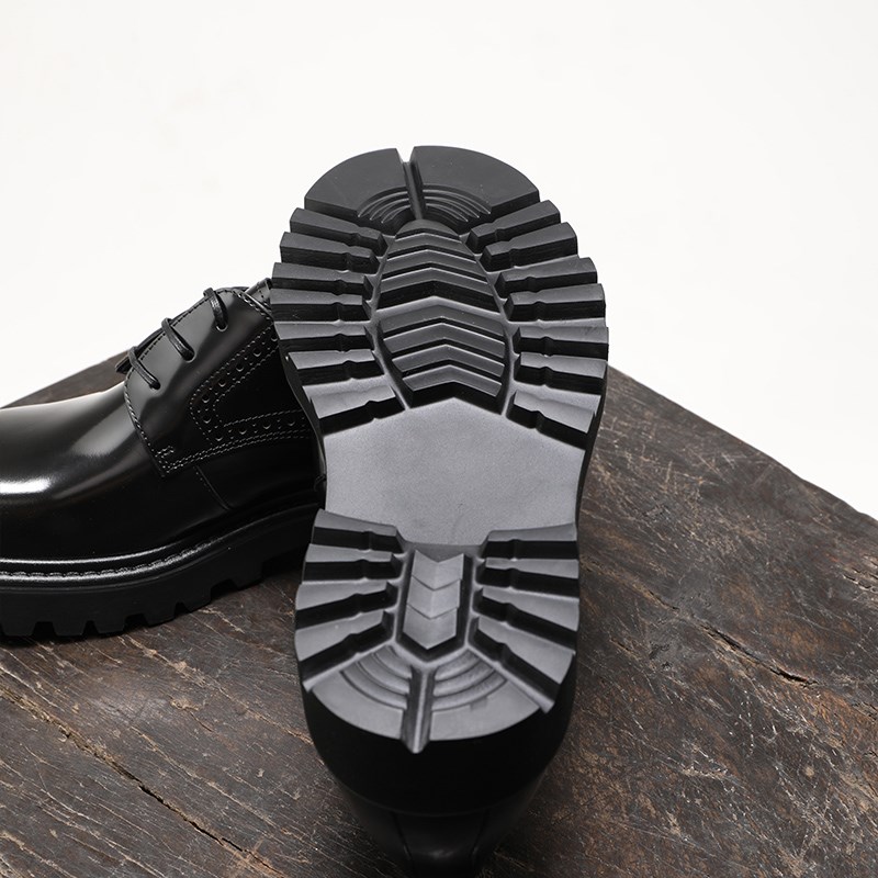 男士潮流时尚休闲圆头皮鞋英伦风商务通勤亮皮增高厚底德比鞋