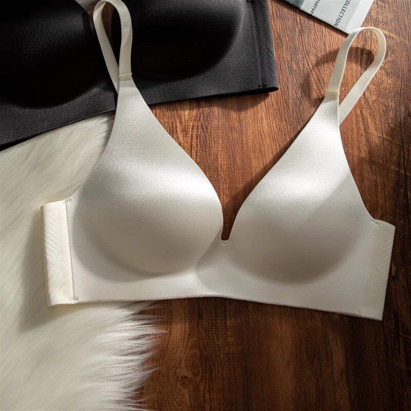 深V缎面一片式内衣女小胸聚拢2025新款夏薄款无痕收副乳文胸