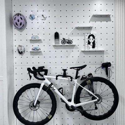 金属自行车挂钩洞洞板配件墙上单车展示挂架墙上免打孔自行车挂架