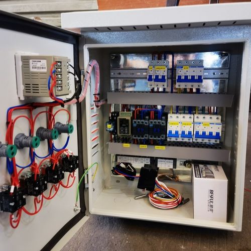 空气能循环泵一用一备自动液位补水温控回水热水配电箱配电柜