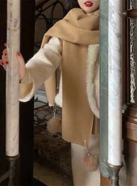 大Eees 初恋般拥抱 冬日百搭格纹纯色保暖围巾