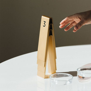不锈钢桌号牌立式饭店点餐饮酒y店西餐厅留座二维码黄铜定做logo