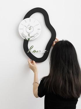 woz时oom准现代简约挂钟客厅家屋用艺术大餐气桌轻奢钟TYOS372表