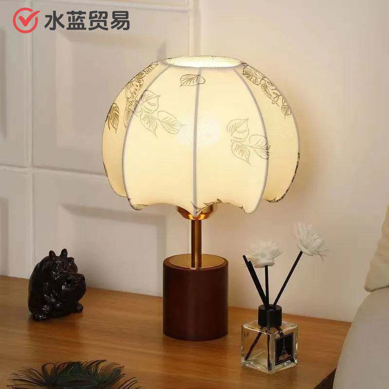 中式田园复古花纹台灯卧室床头柜新款中古装饰灯高
