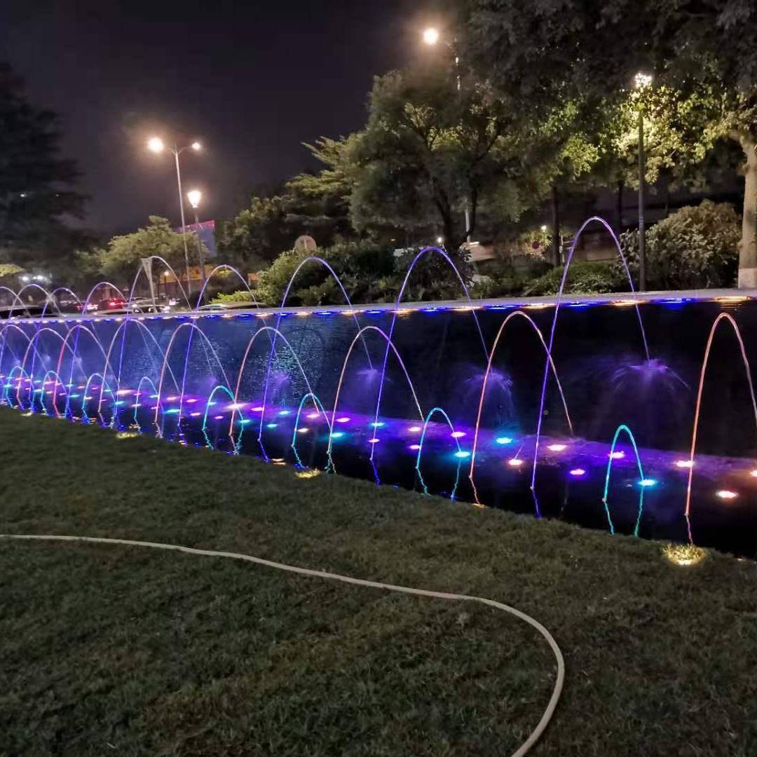光喷景喷头波-广州喷泉泉设备厂-水互动波光花篮-数控旋816转喷嘴