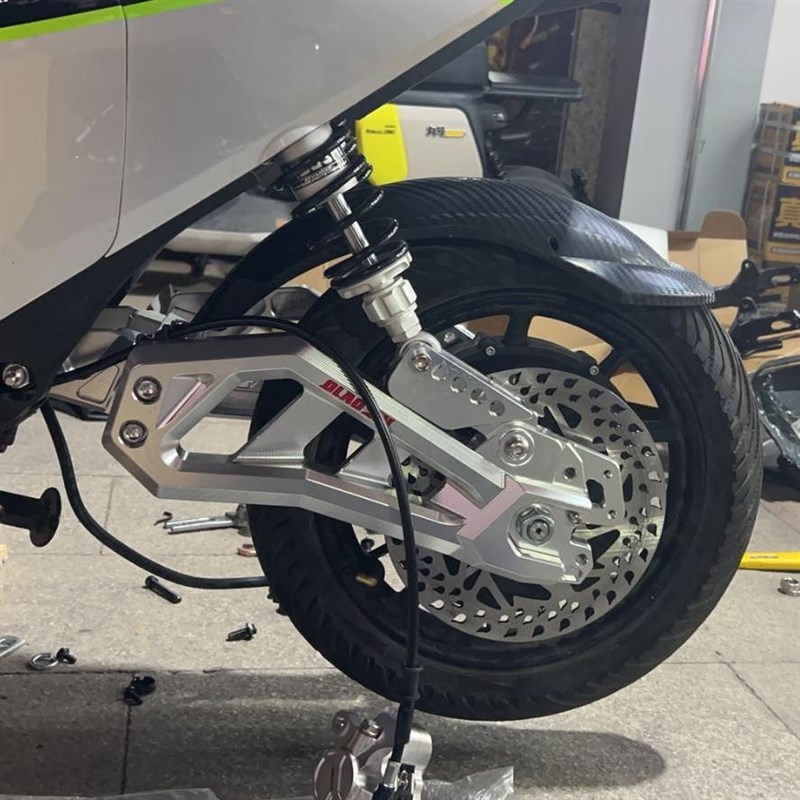 平叉三孔五孔后移码电摩后减震加长平移增高器骠骑BWS小龟战速用