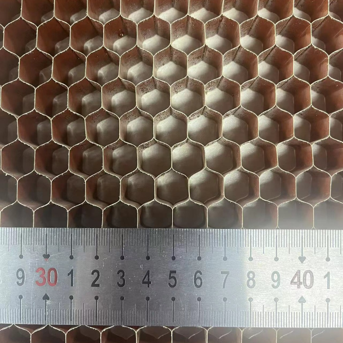 8.0mm边长 13.8mm内切圆直径 芳纶蜂窝芯吸波涂层填充芳磊蜂窝芯