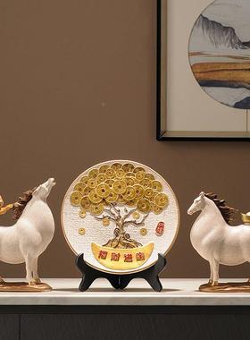 马上有钱家居厅酒柜装饰创品摆件老板办公室桌35864摆设面客马到