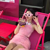 网红海边玫点休闲懒人沙发遮阳伞户外防水桌红沙滩躺椅景粉色定制