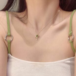 水钻rh年2024m新款y配饰女玉石s颈链n月亮项链r小众设计感锁骨链