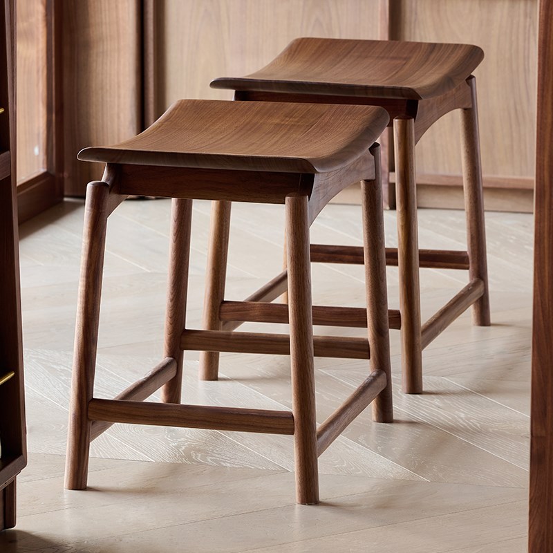 北美黑胡桃木凳子家用餐桌凳子实木餐凳高脚凳原木吧凳梳妆凳板凳