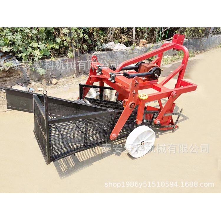 外贸出口缅甸花生收获机振动筛式分离不落果花生收获机四轮车带的