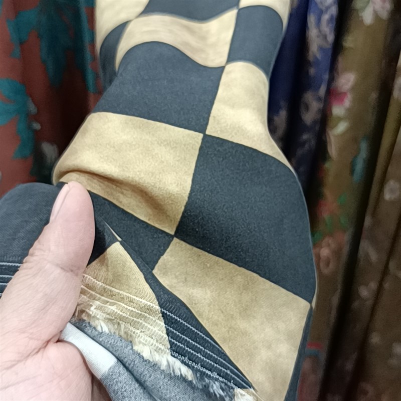 铜氨丝印花菱形格布料半米价