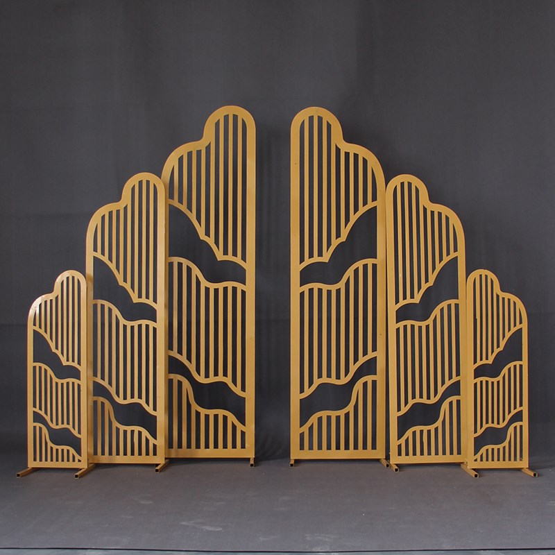 新款中式婚礼道具铁艺海誓山盟屏风路引金色婚庆道具铁艺架子装饰