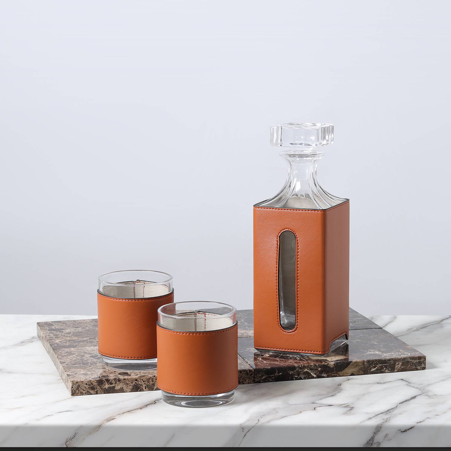 皮革水晶玻璃酒具水具套装红酒酒桶醒酒器餐桌茶几酒柜装饰品摆件