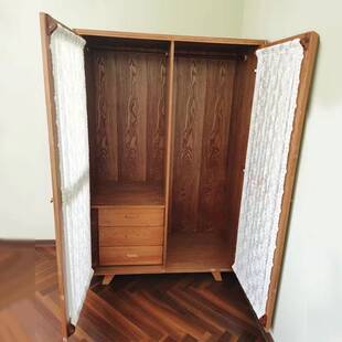 外婆家的大衣柜法式复古衣柜实木纱帘玻璃柜储物卧室美式衣橱