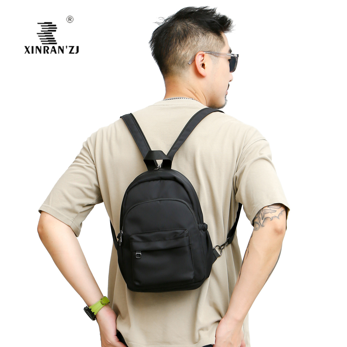 多功能两用c男士休闲双肩小背包通勤胸包两侧水杯口袋轻便防水男