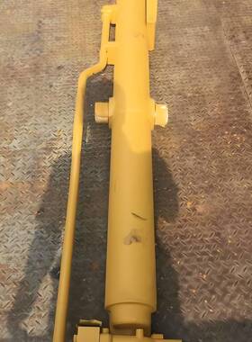 山推SD16松土器油缸总成16Y-84-60000 用于 推土机