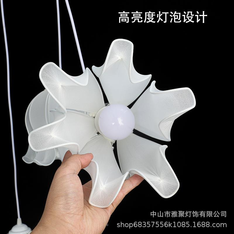 婚庆道具优雅婚艺CPE发光布铃兰花装饰吊灯酒店礼堂布置奶白饰装