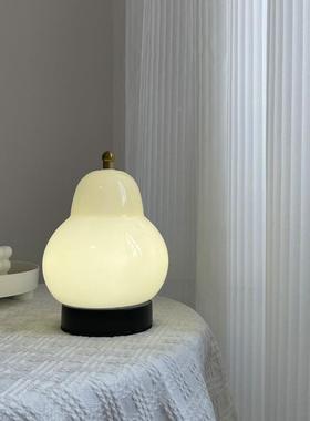 中饰7877室古奶风梨子玻璃台灯卧床头书房充电触摸油氛围感装创意