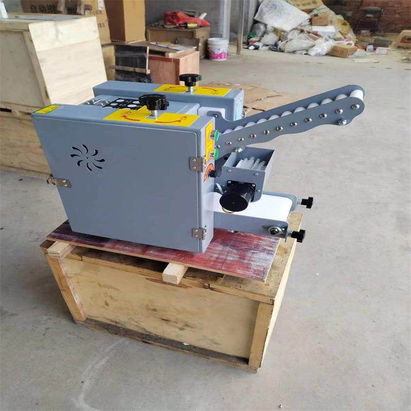 全自饺皮机子全自动压面一直526次成型机厂动家供