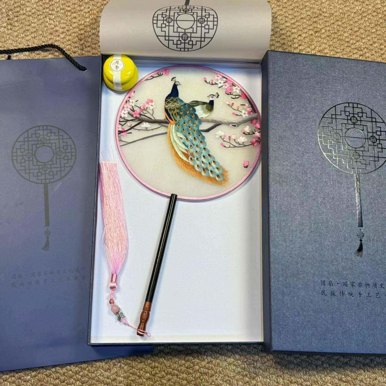 TS092绣手工纯双面绣花款复古团扇古风香熏国风长柄扇子工艺扇套
