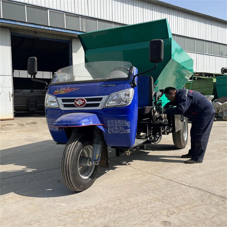 四轮牵引猪粪施肥机有机肥料干湿撒粪车果园农田牧场铲粪机