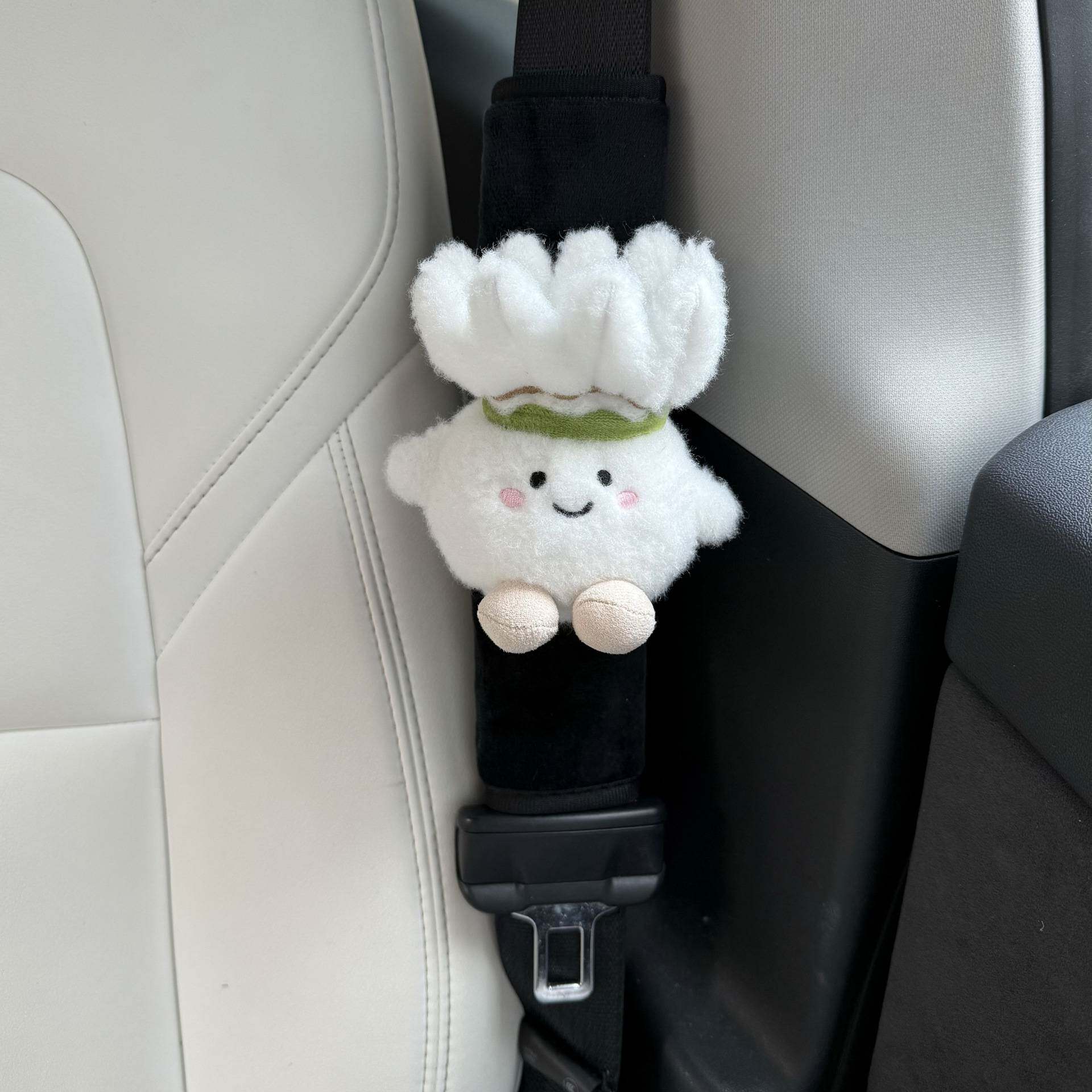 软fufu羽毛球汽车安全带护肩套可爱车载装饰护肩套情侣汽车饰品