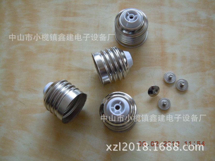 LED球泡灯E27/E14免焊灯头打点压铆铆接治具灯头打凹锁紧机