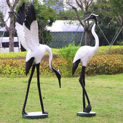 水仿真仙鹤丹顶鹤摆件户外仿真仙鹤观别墅庭景院池水装饰景玻璃钢