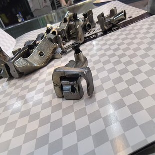 8B 341 246高头车骨袋压脚1/8B新款防跑边特殊合包埋袋3\16B压脚