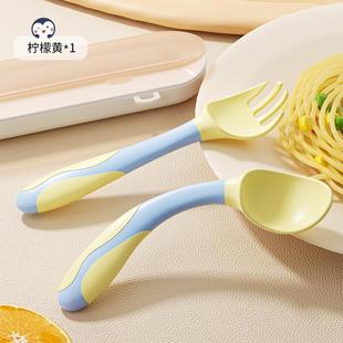 宝宝学吃饭训练自主进食头婴儿辅食扭扭弯曲勺子勺叉套装儿童新款