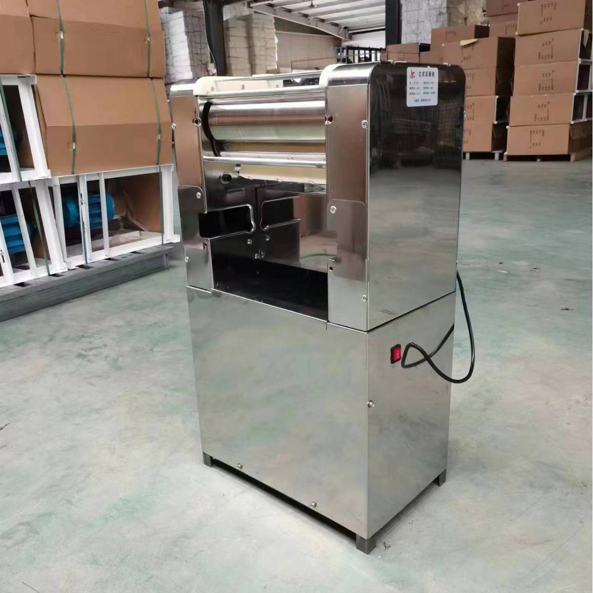 晟阳300型不锈钢面棍压面机面条擀面机包子皮馒头皮机器全自动