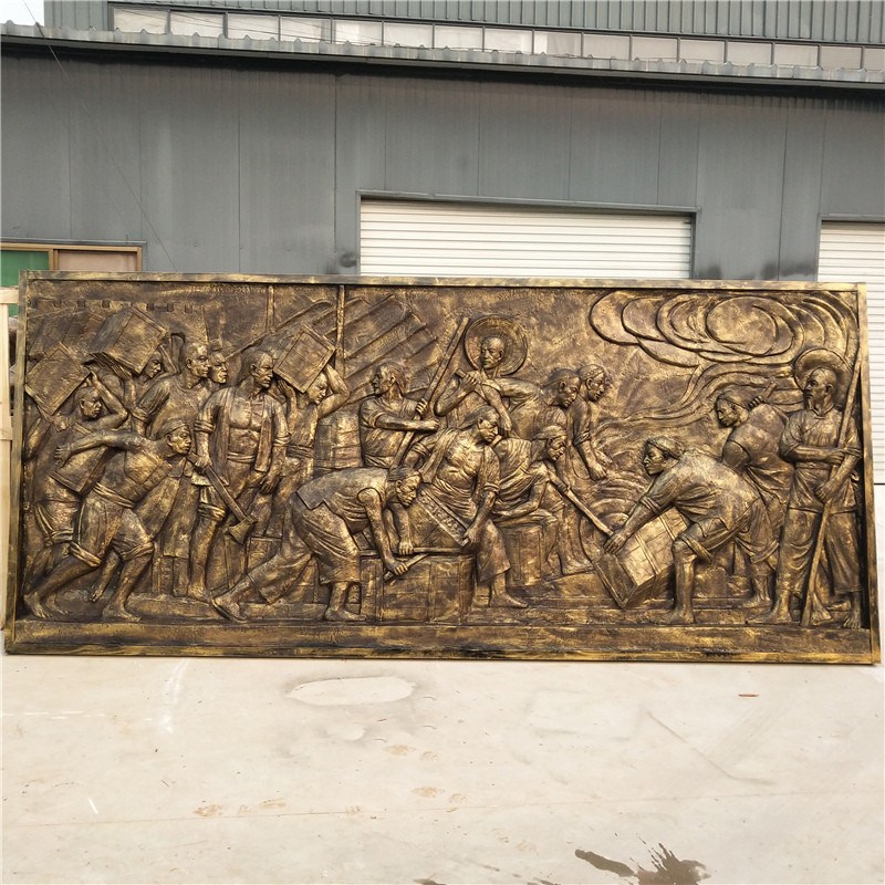 仿铜玻璃钢人物浮雕定制铜色户外抗战主题红军造型虎门硝烟雕塑