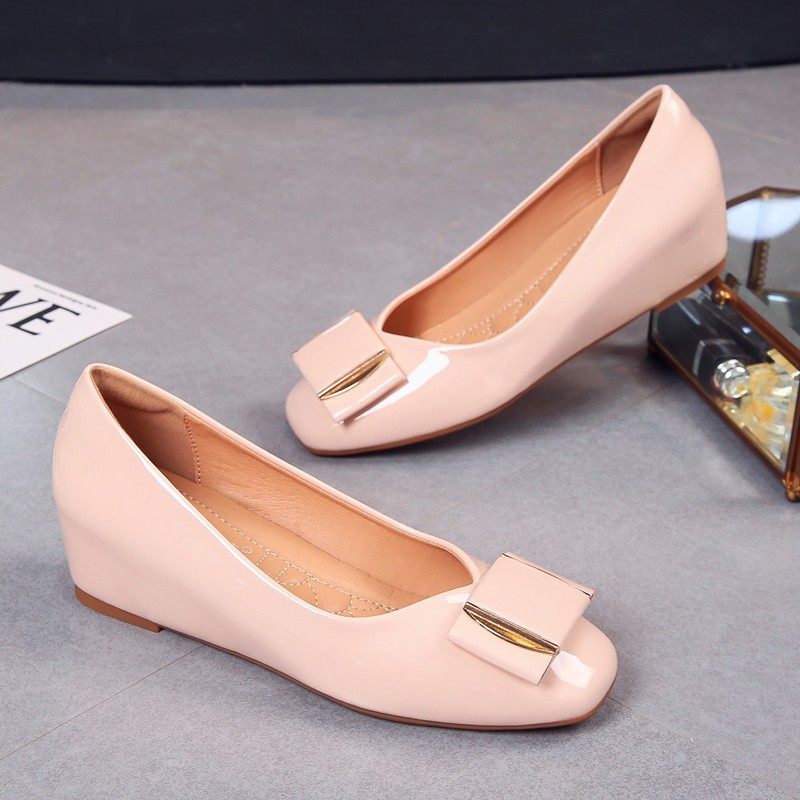 豆豆鞋2021年新款秋季百搭软底淑女鞋中跟漆皮方头浅口坡跟单鞋女,女鞋,乐福鞋（豆豆鞋）,淘宝优惠券,粉丝福利购,淘宝优惠卷